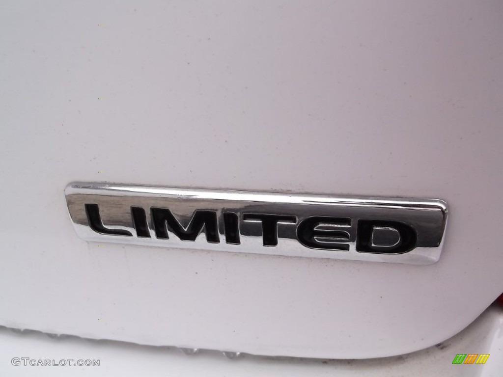 2006 Elantra Limited Sedan - Nordic White / Gray photo #8