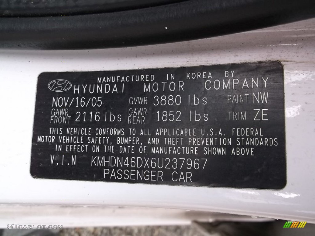 2006 Elantra Limited Sedan - Nordic White / Gray photo #19