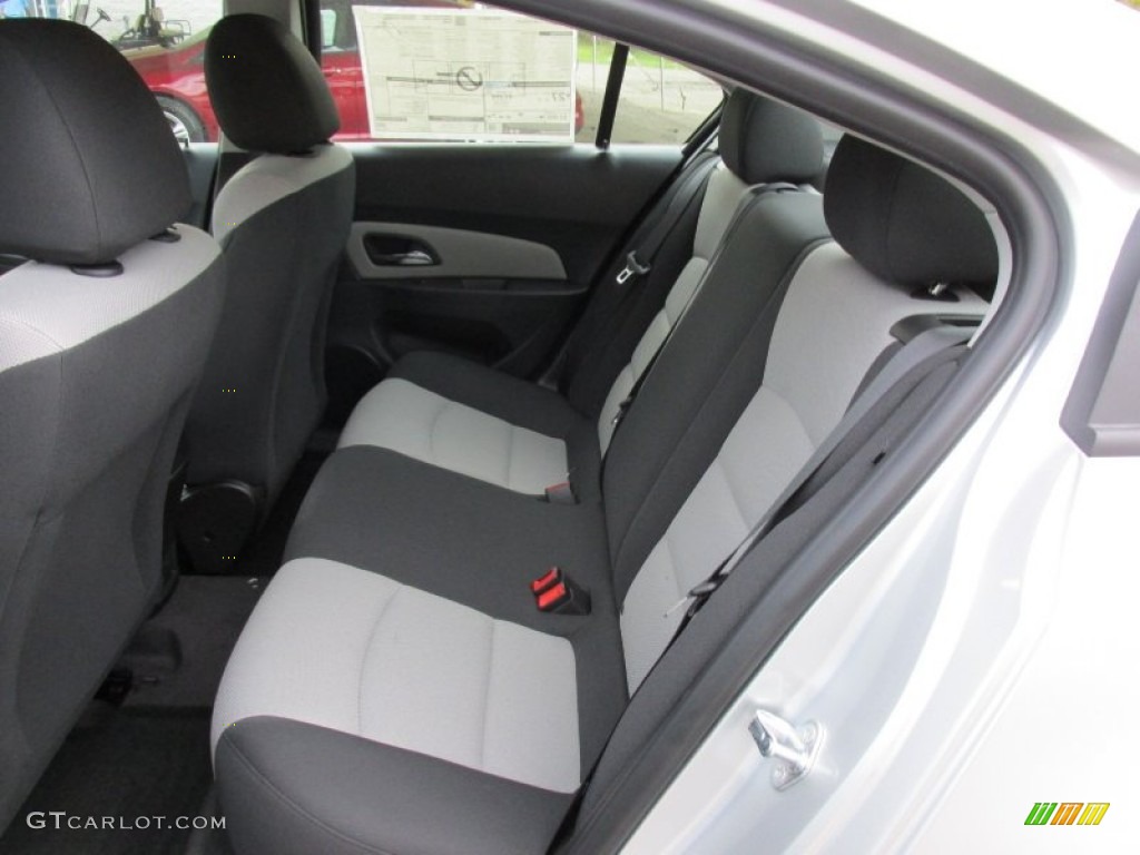 Jet Black/Medium Titanium Interior 2015 Chevrolet Cruze LS Photo #98201202