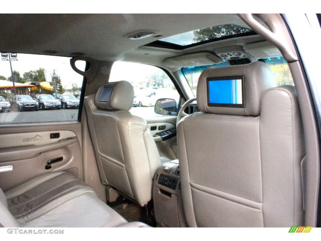 2002 Yukon XL Denali AWD - Summit White / Sandstone photo #31