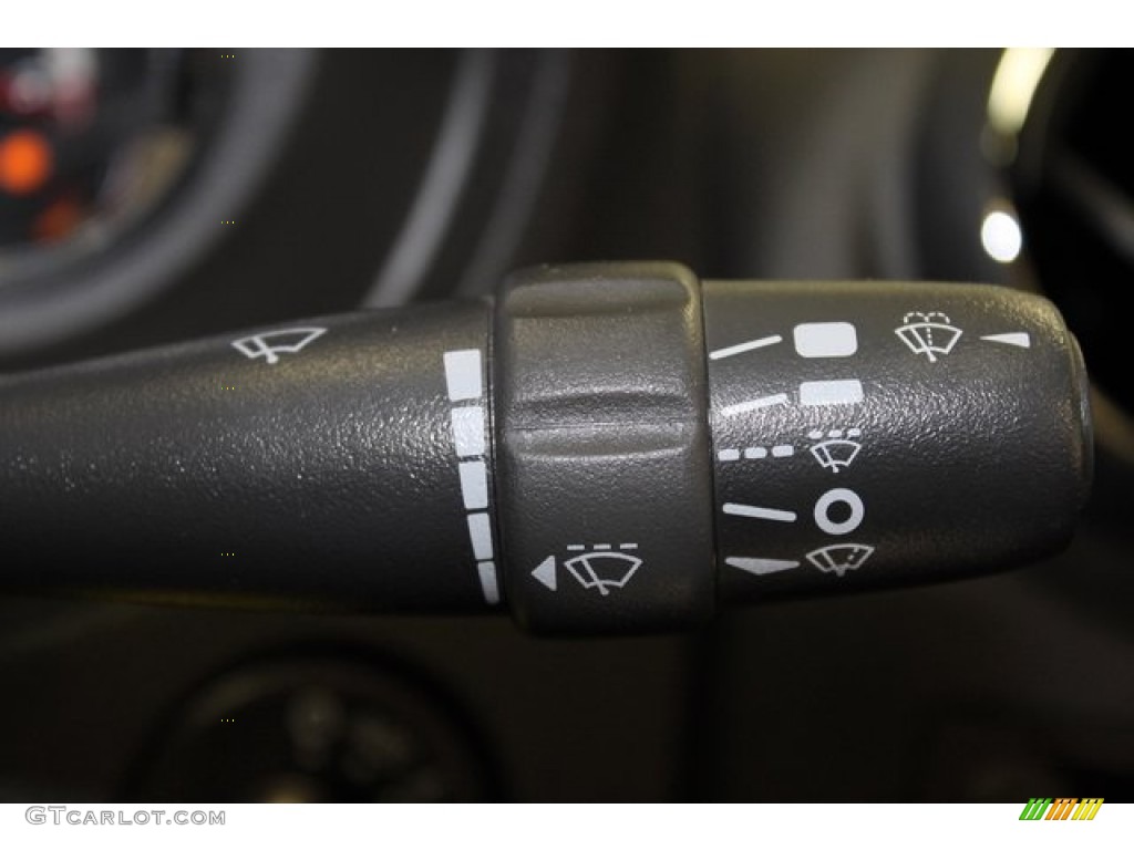 2009 Pontiac G6 GT Convertible Controls Photo #98207694