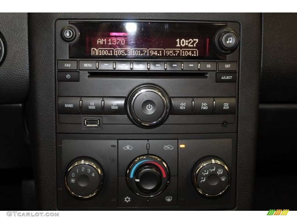 2009 Pontiac G6 GT Convertible Controls Photos