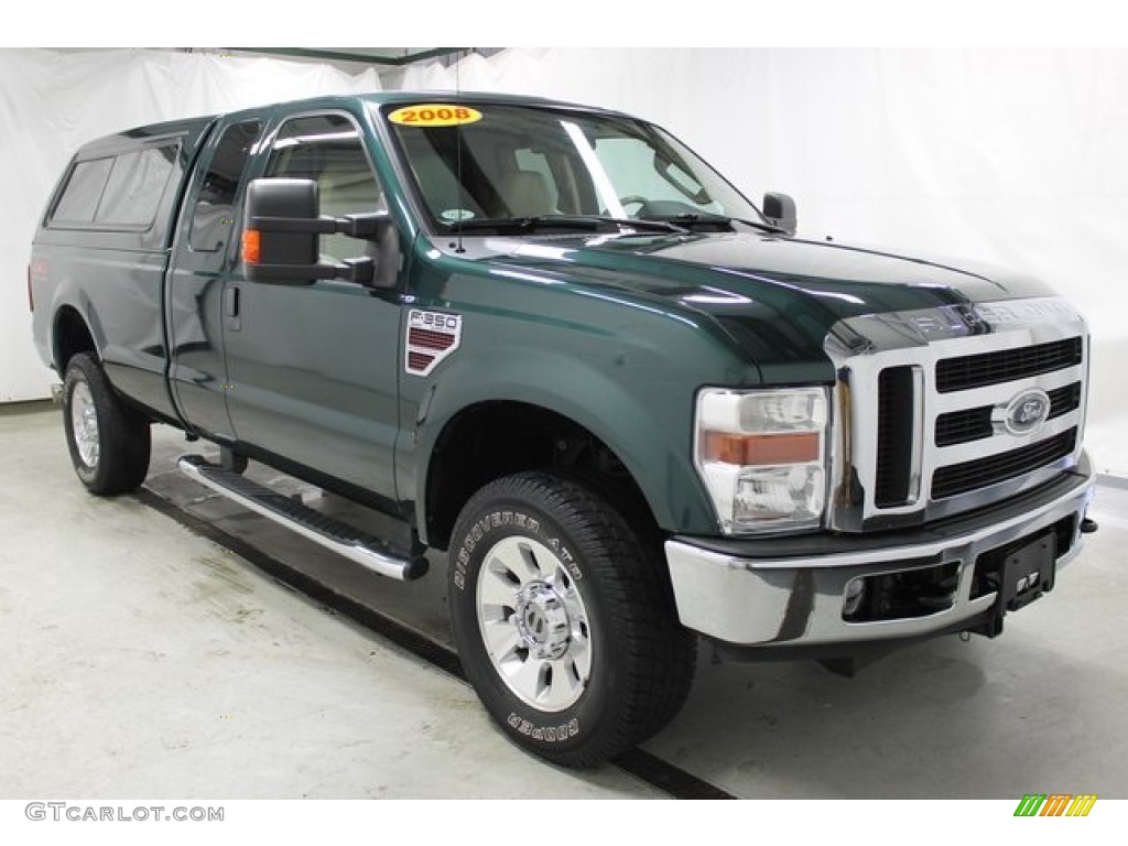 2008 F350 Super Duty Lariat SuperCab 4x4 - Forest Green Metallic / Medium Stone photo #4