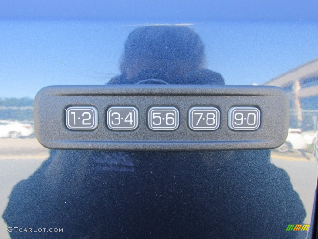 2015 F250 Super Duty Lariat Crew Cab 4x4 - Blue Jeans / Black photo #15