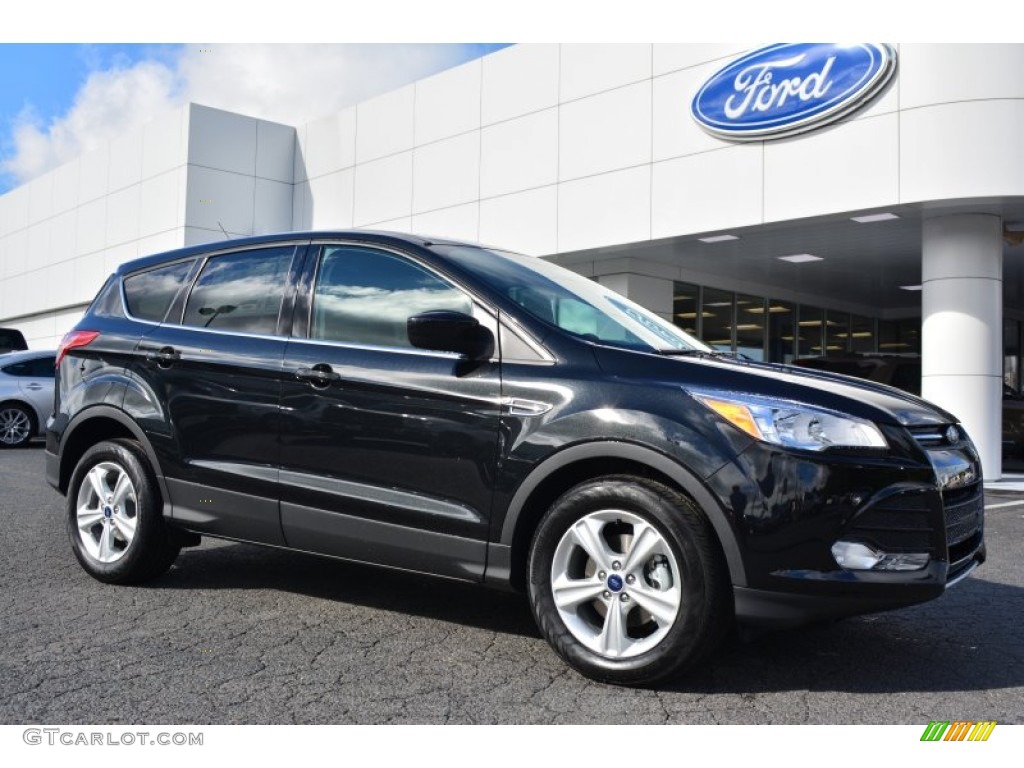 Tuxedo Black Metallic 2015 Ford Escape SE Exterior Photo #98229452