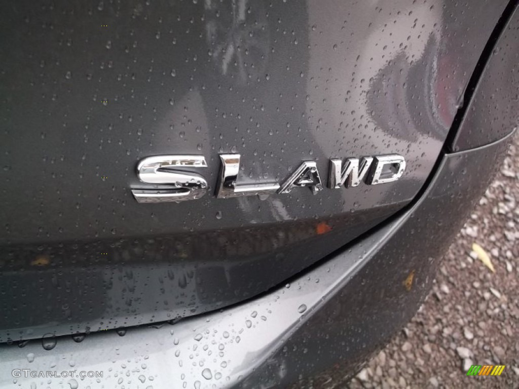 2015 Nissan Rogue SL AWD Marks and Logos Photo #98231435
