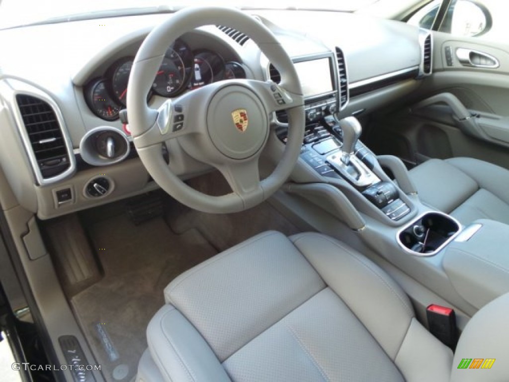 Platinum Grey Interior 2014 Porsche Cayenne Diesel Photo #98231543
