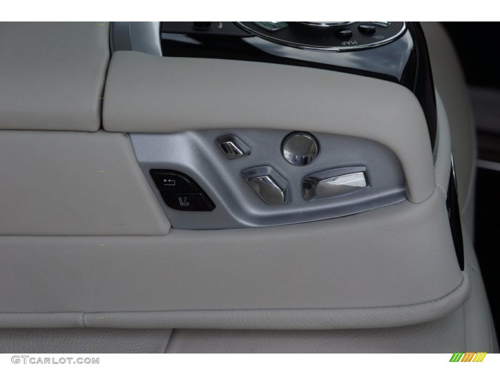 2012 Rolls-Royce Ghost Standard Ghost Model Controls Photo #98232638