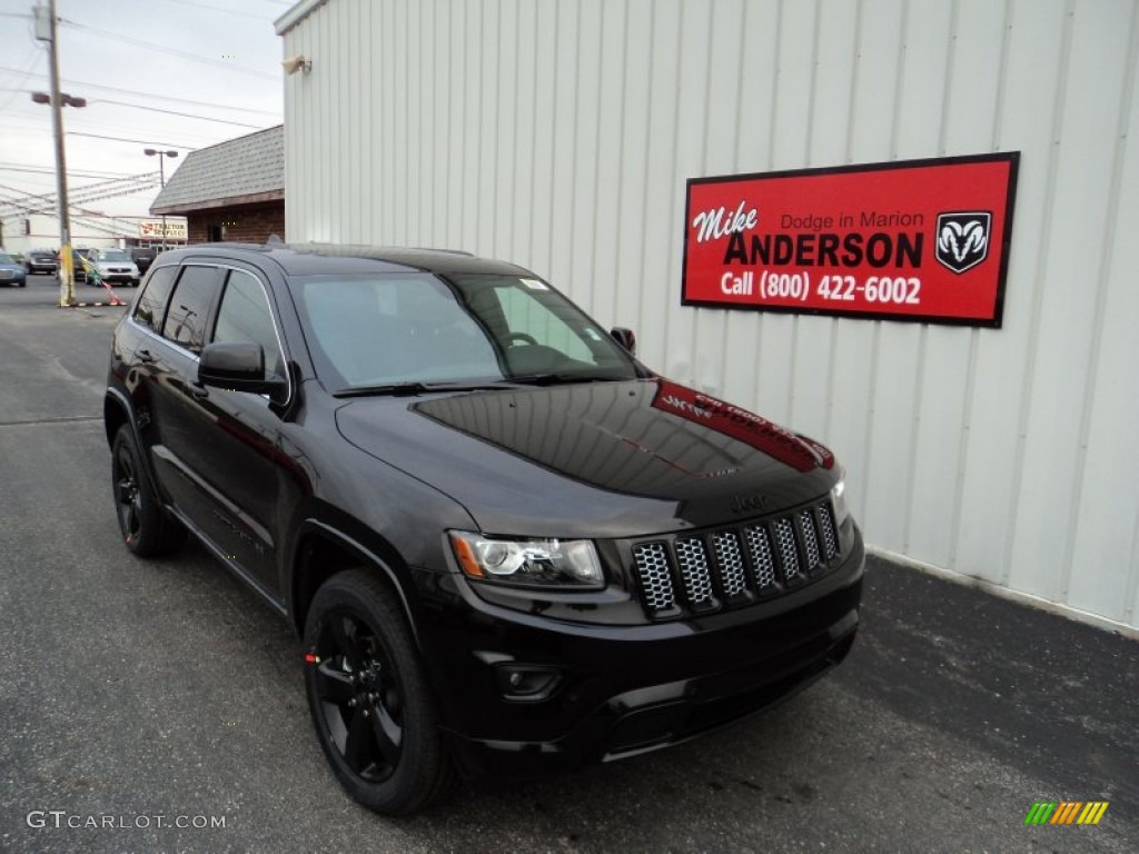 2015 Grand Cherokee Altitude 4x4 - Brilliant Black Crystal Pearl / Black photo #1