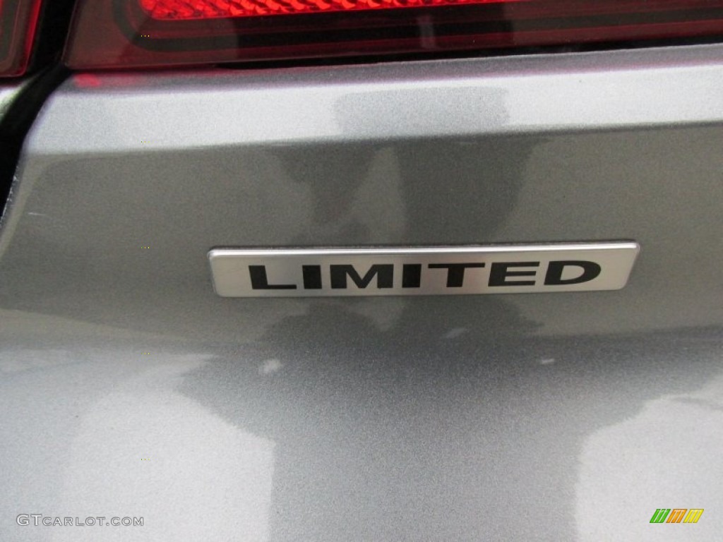 2010 Sebring Limited Sedan - Silver Steel Metallic / Dark Slate Gray photo #5