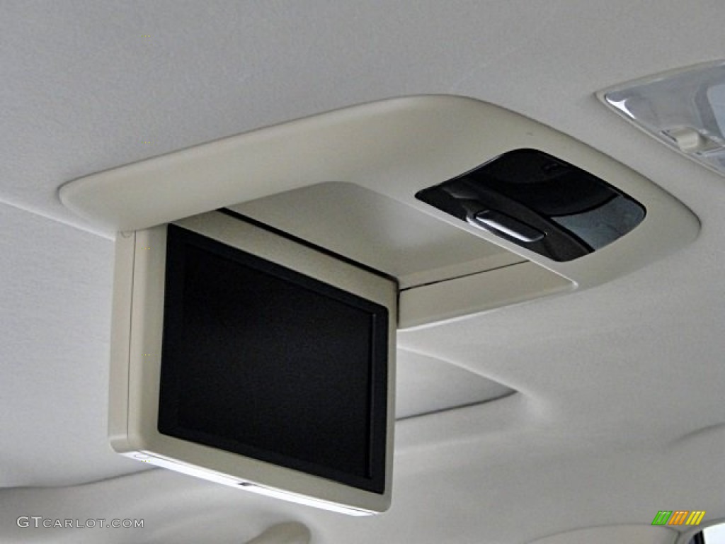 2004 Lexus GX 470 Entertainment System Photos