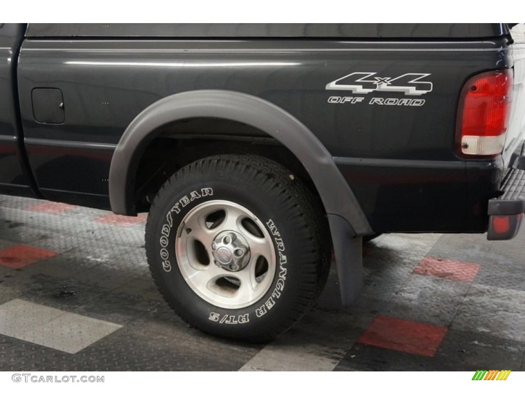 2000 Ranger XLT SuperCab 4x4 - Black / Medium Graphite photo #47