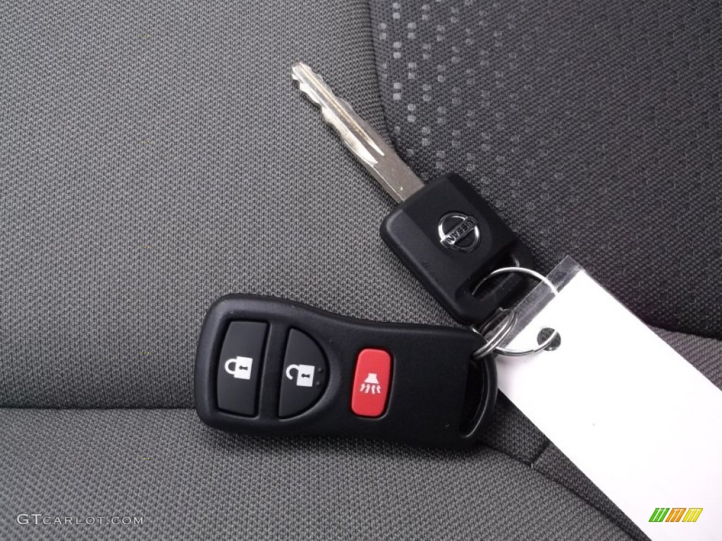 2015 Nissan Xterra S 4x4 Keys Photo #98239673