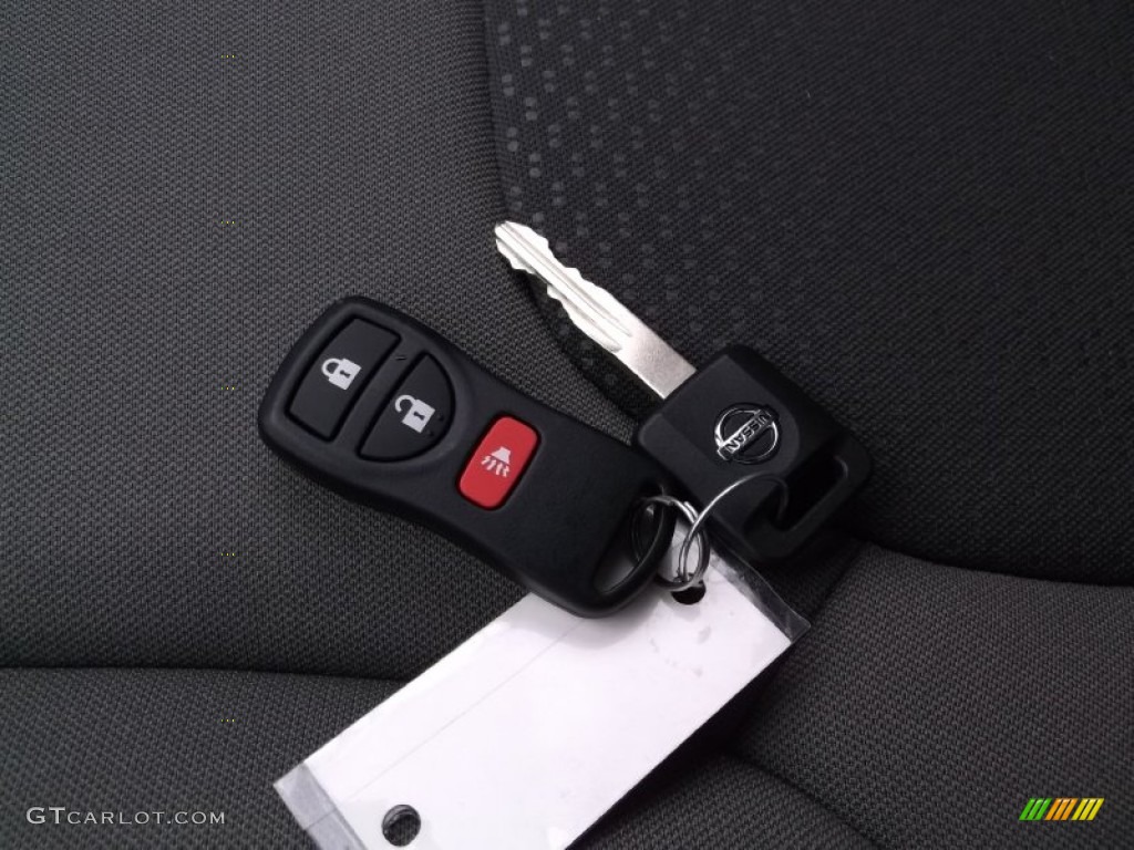 2015 Nissan Xterra S 4x4 Keys Photo #98240097