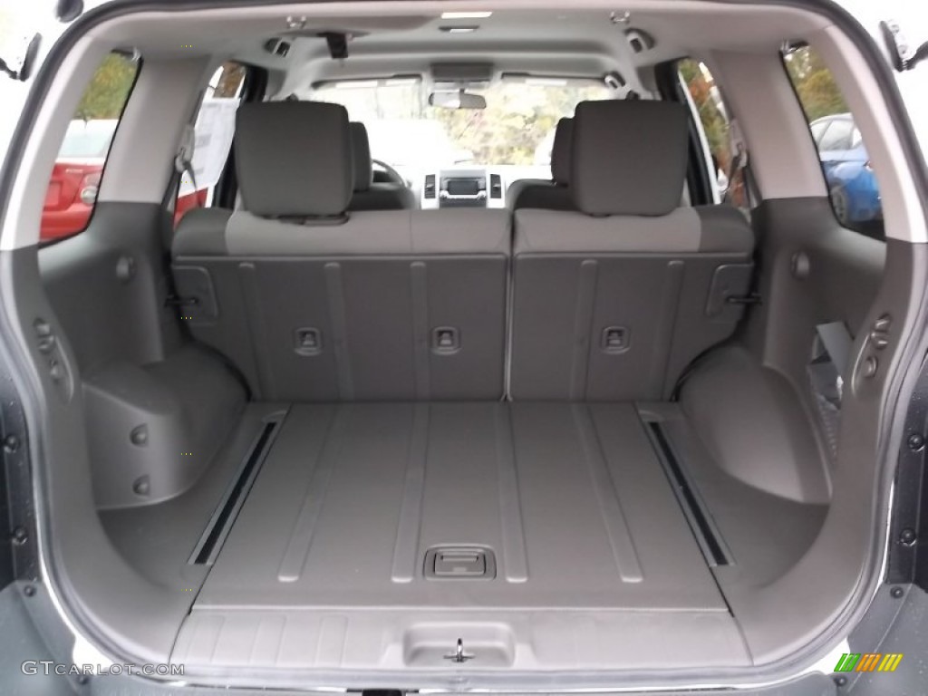 2015 Nissan Xterra S 4x4 Trunk Photo #98240456