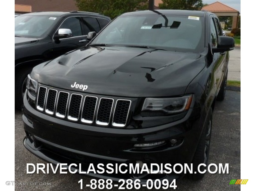 2015 Grand Cherokee SRT 4x4 - Brilliant Black Crystal Pearl / SRT Black photo #1