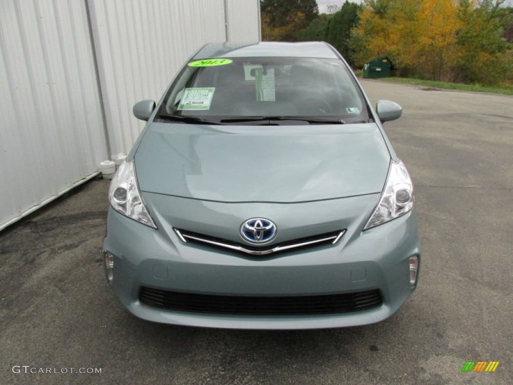 2013 Prius v Three Hybrid - Sea Glass Pearl / Dark Gray photo #8