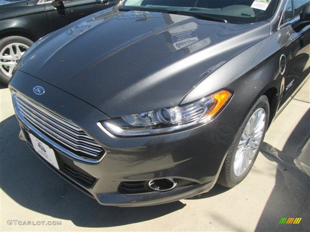 2015 Fusion Energi SE - Magnetic Metallic / Charcoal Black photo #41