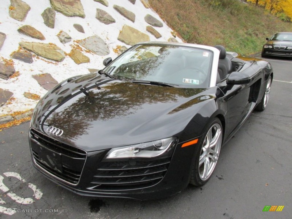2012 R8 4.2 FSI quattro - Phantom Black Pearl Effect / Black photo #9