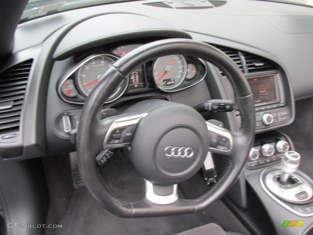 2012 R8 4.2 FSI quattro - Phantom Black Pearl Effect / Black photo #14