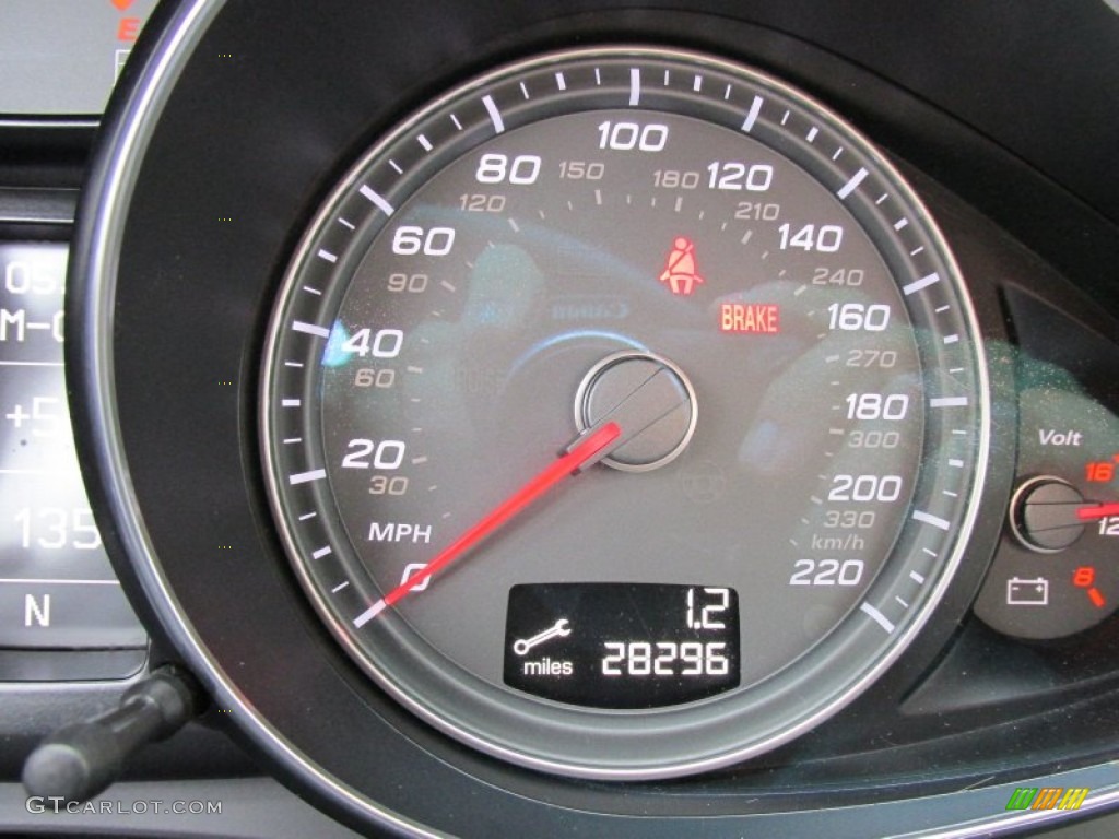 2012 R8 4.2 FSI quattro - Phantom Black Pearl Effect / Black photo #20