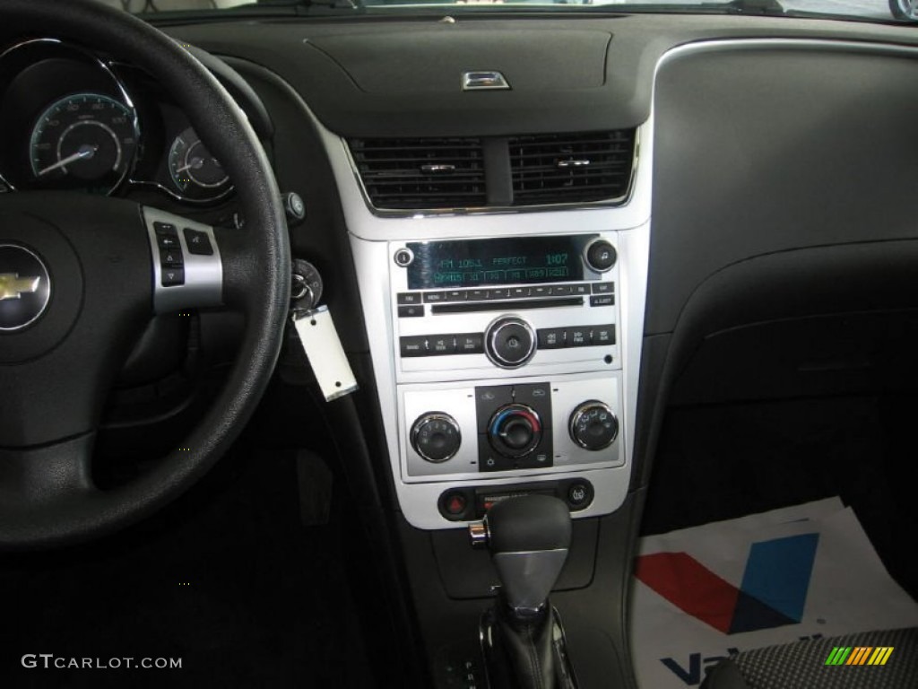 2008 Malibu LT Sedan - White / Ebony photo #5