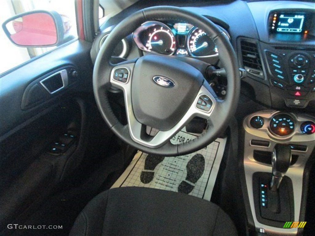 2015 Fiesta SE Hatchback - Ruby Red Metallic / Charcoal Black photo #13