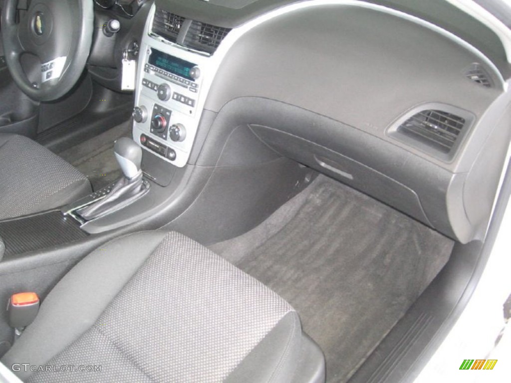 2008 Malibu LT Sedan - White / Ebony photo #11
