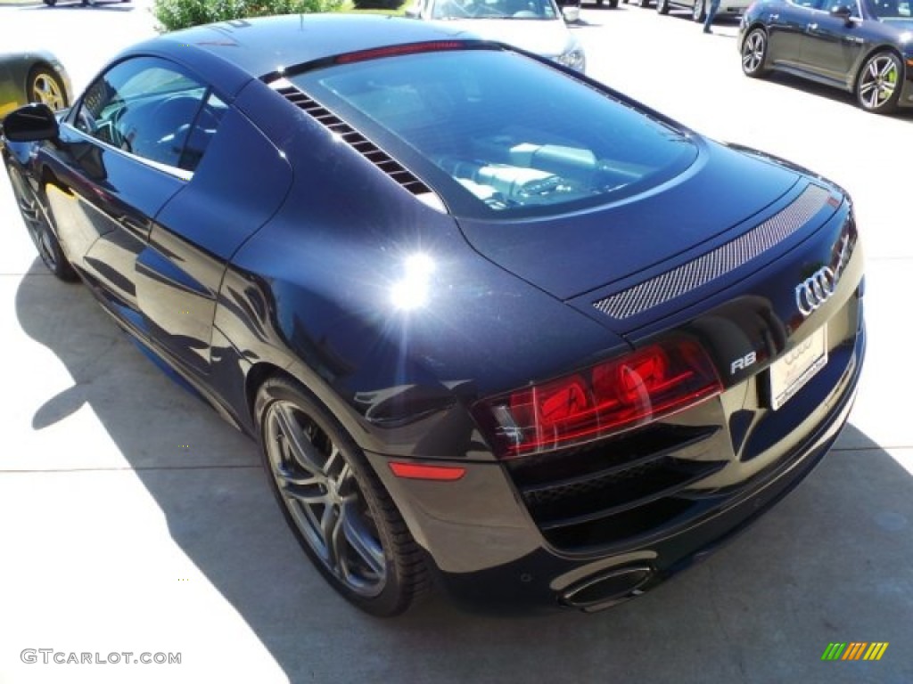 2012 R8 5.2 FSI quattro - Phantom Black Pearl Effect / Red photo #5