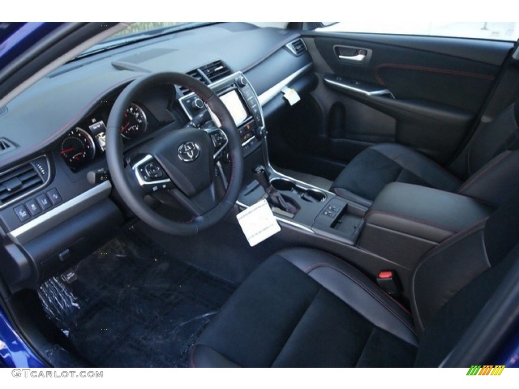 Black Interior 2015 Toyota Camry XSE V6 Photo #98258807