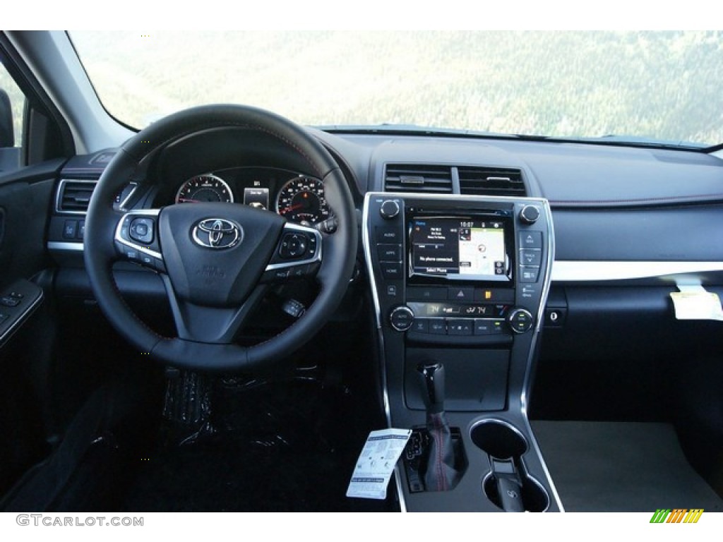 2015 Toyota Camry XSE V6 Black Dashboard Photo #98258825