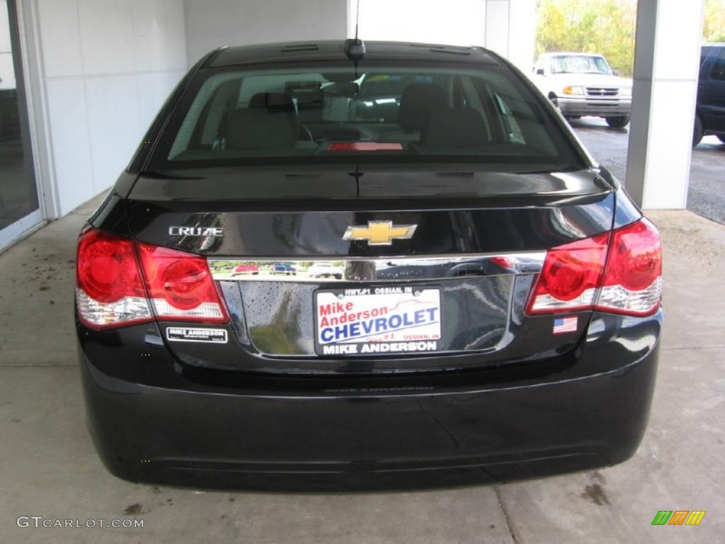 2015 Cruze LS - Black Granite Metallic / Jet Black/Medium Titanium photo #16