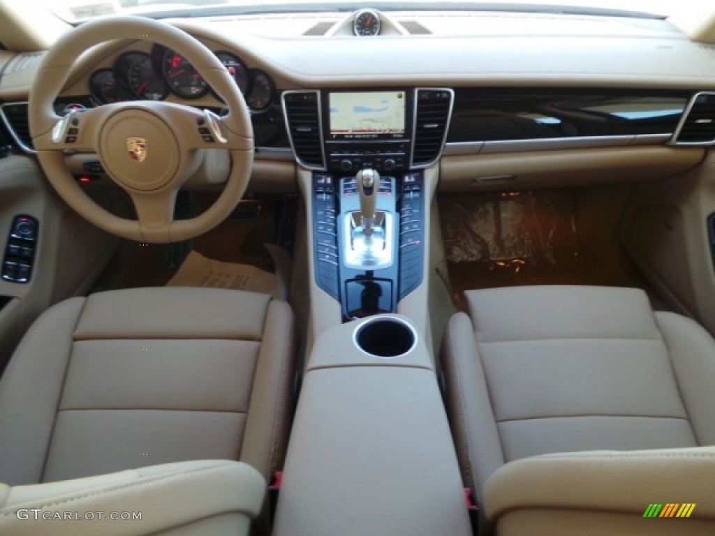 2015 Panamera  - Sapphire Blue Metallic / Luxor Beige photo #32