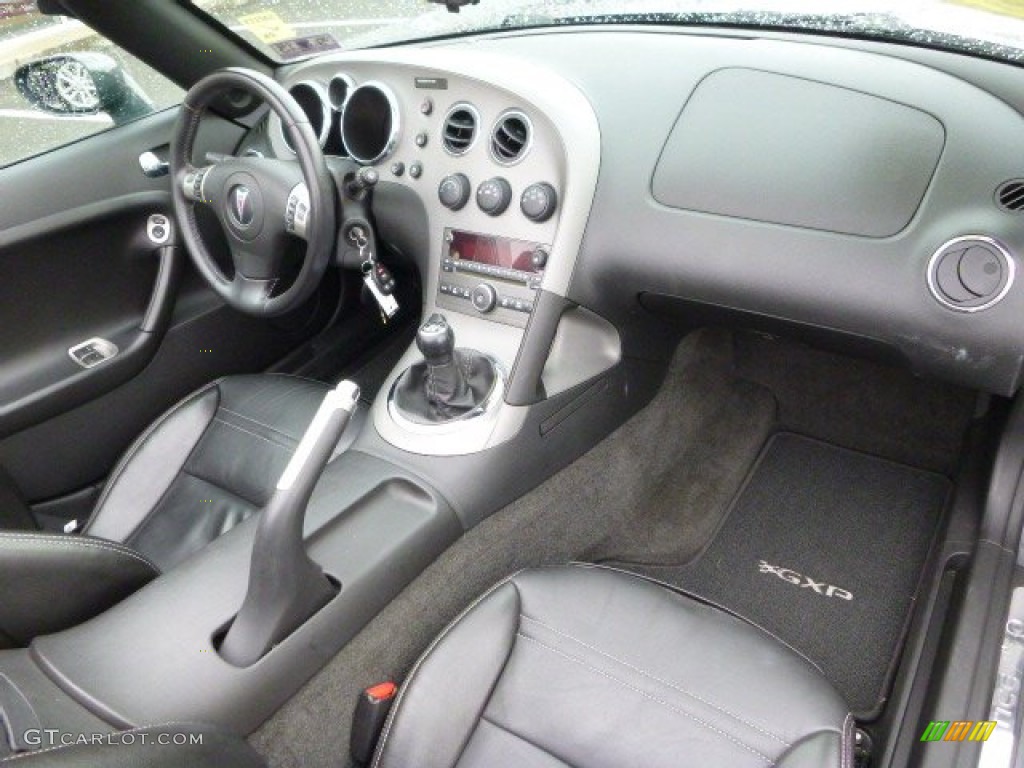 Ebony Interior 2008 Pontiac Solstice GXP Roadster Photo #98263287