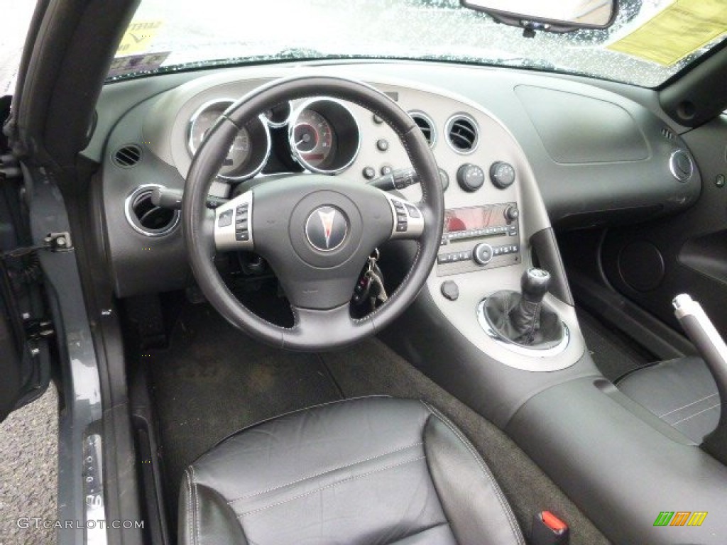 Ebony Interior 2008 Pontiac Solstice GXP Roadster Photo #98263361