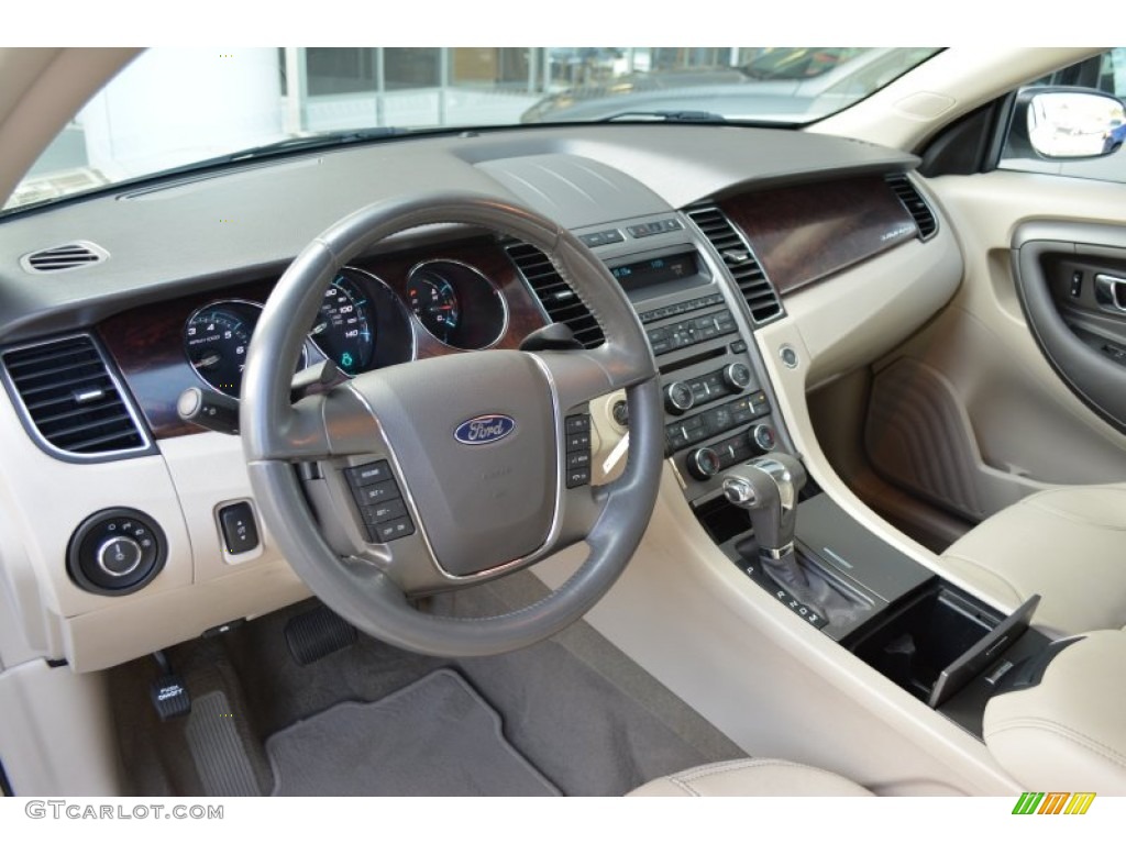2010 Ford Taurus SEL AWD Interior Color Photos