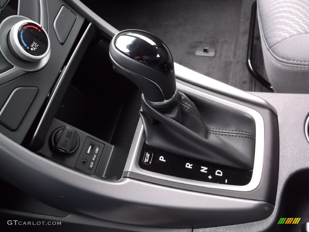 2015 Elantra SE Sedan - Shimmering Air Silver / Gray photo #9