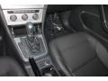 Pure White - Golf 4 Door 1.8T SE Photo No. 16