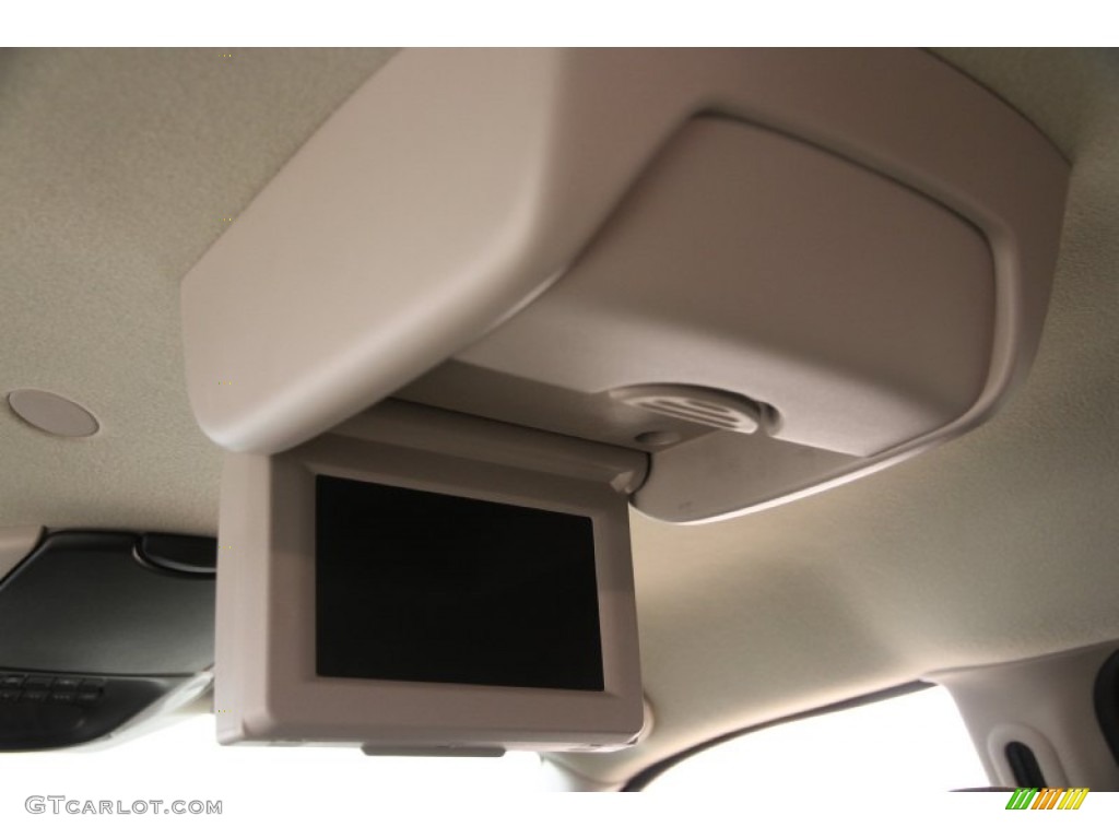 2005 Caravan SXT - Magnesium Green Pearl / Dark Khaki/Light Graystone photo #13
