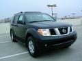 2005 Super Black Nissan Pathfinder SE 4x4  photo #3