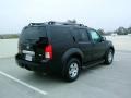 2005 Super Black Nissan Pathfinder SE 4x4  photo #7