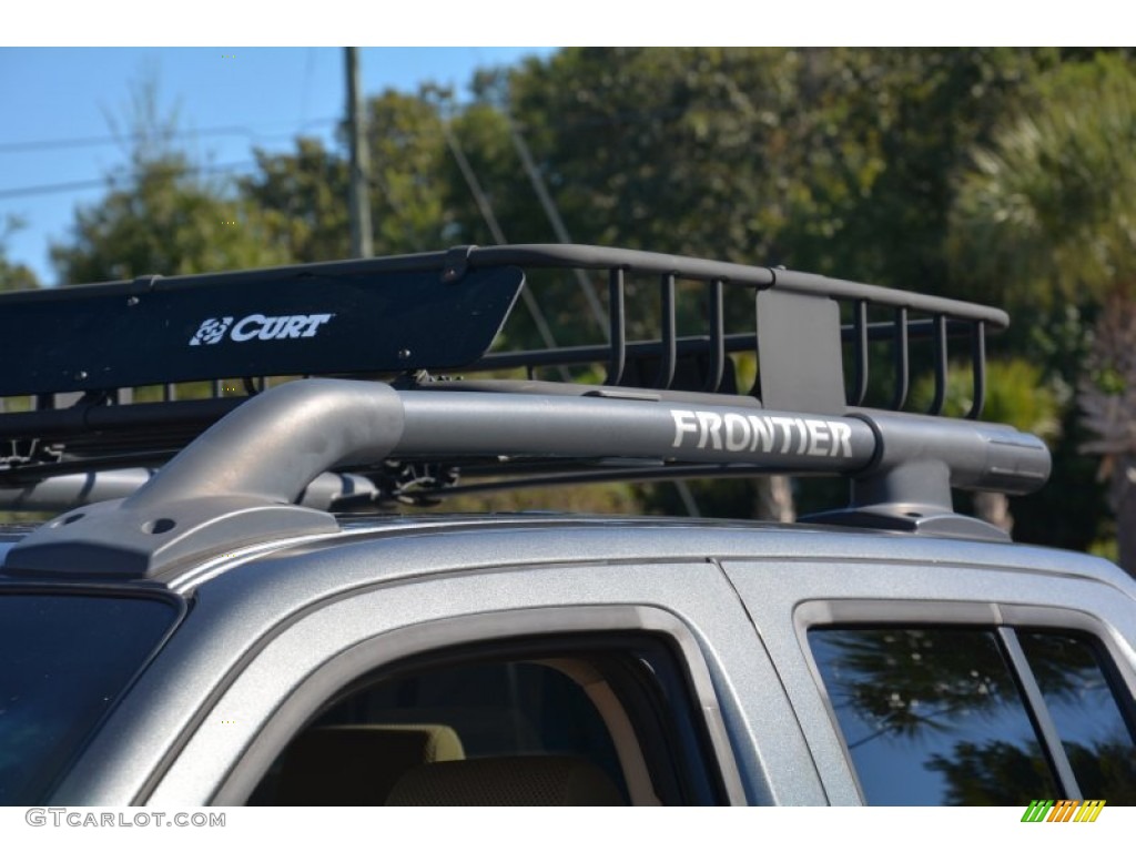 2006 Frontier LE Crew Cab - Granite Metallic / Steel photo #10