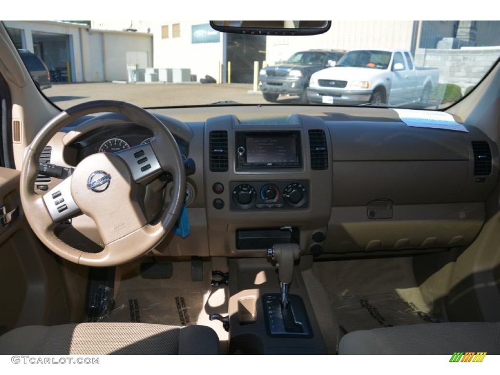 2006 Frontier LE Crew Cab - Granite Metallic / Steel photo #12
