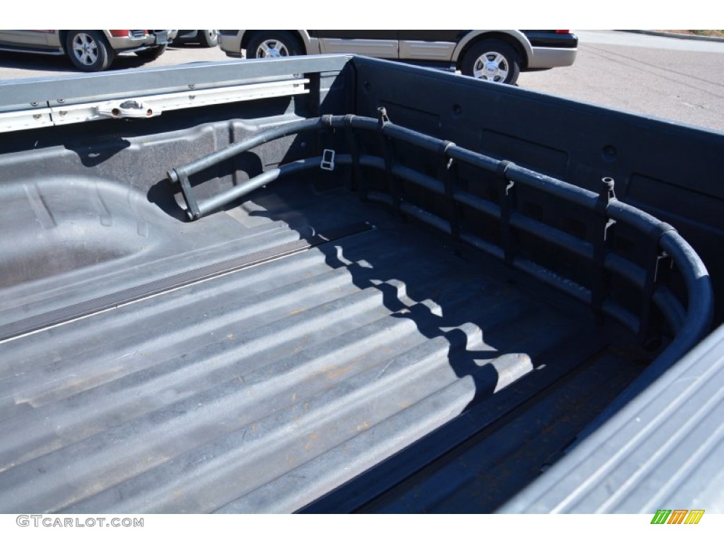 2006 Frontier LE Crew Cab - Granite Metallic / Steel photo #20