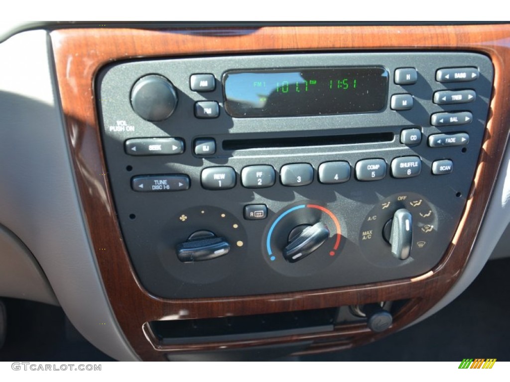 2005 Taurus SEL - Light Tundra Metallic / Medium/Dark Flint photo #24