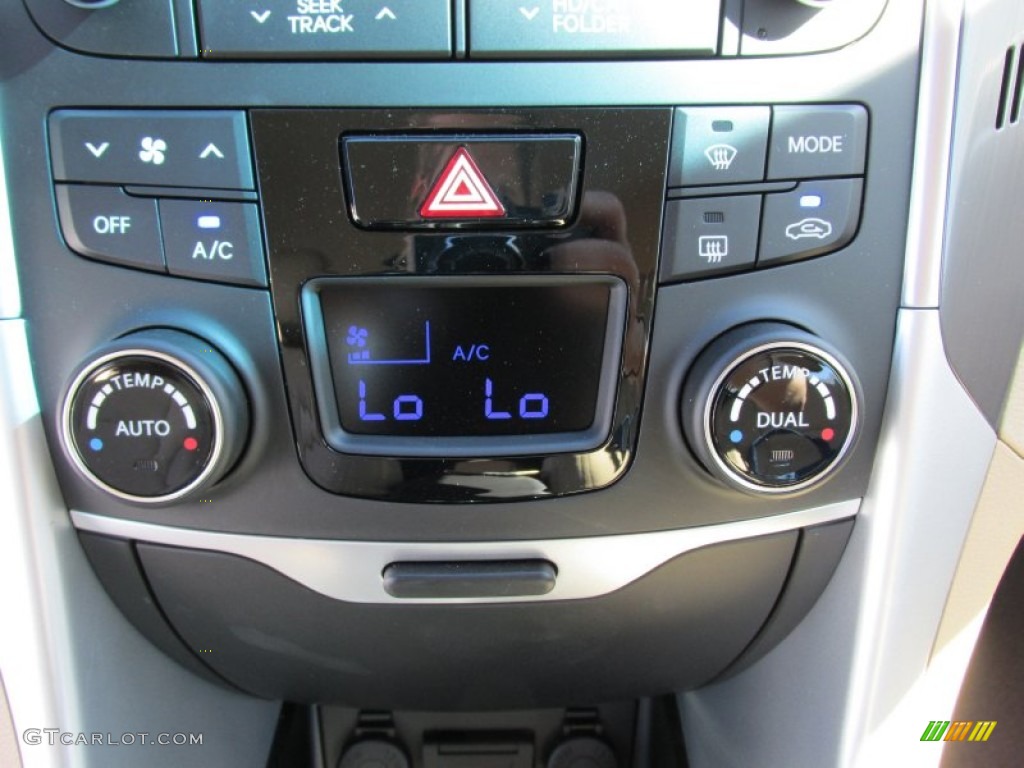 2015 Hyundai Sonata Hybrid Standard Sonata Hybrid Model Controls Photo #98285411