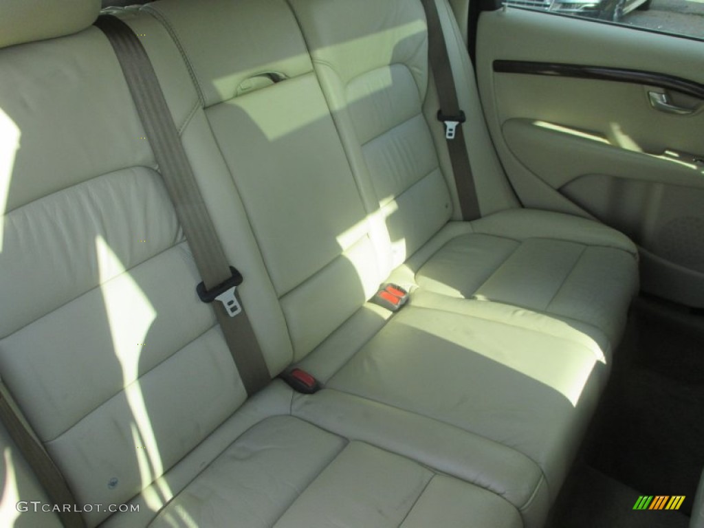 2008 XC70 AWD - Ruby Red Metallic / Sandstone Beige photo #12