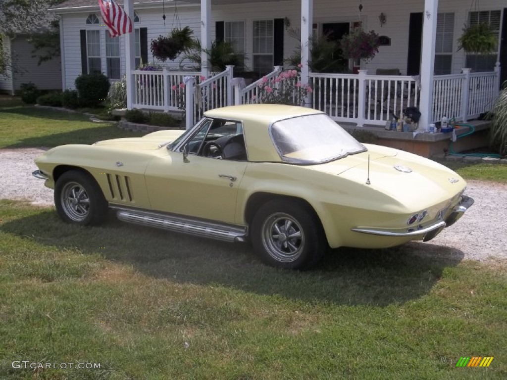 Goldwood Yellow 1965 Chevrolet Corvette Sting Ray Convertible Exterior Photo #98288299