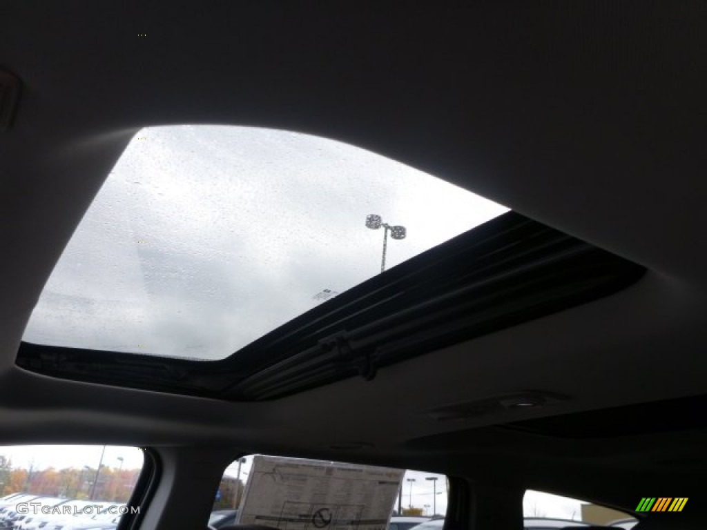 2015 Traverse LT AWD - White Diamond Tricoat / Ebony photo #16