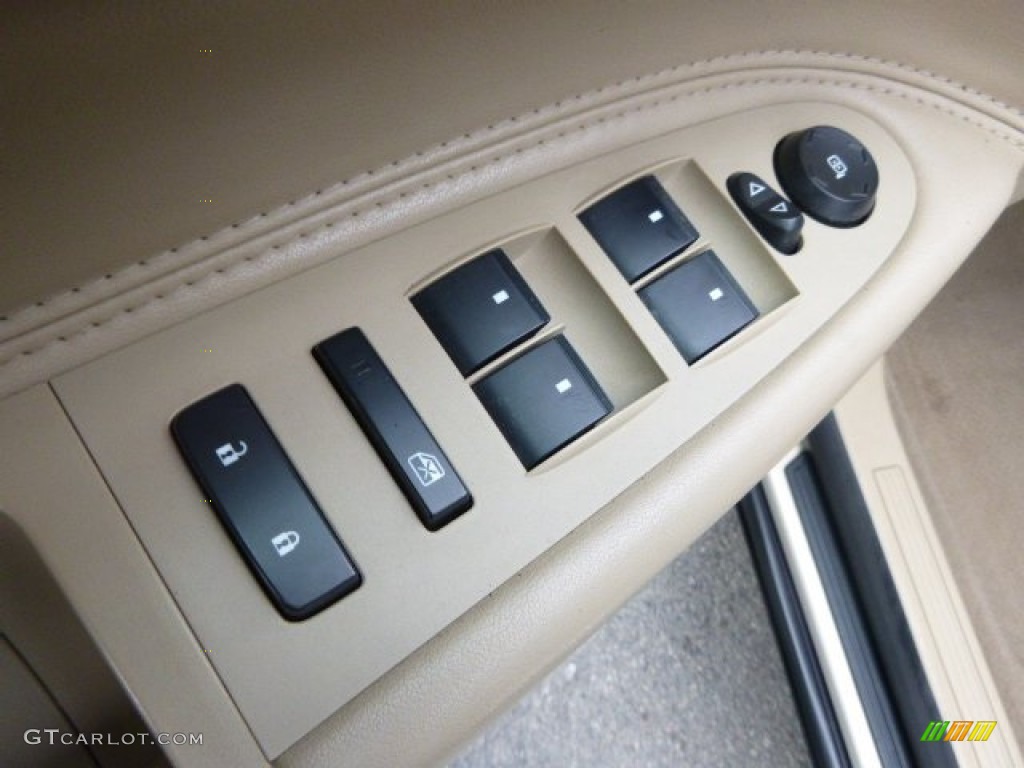 2008 Outlook XE AWD - Gold Mist / Tan photo #17